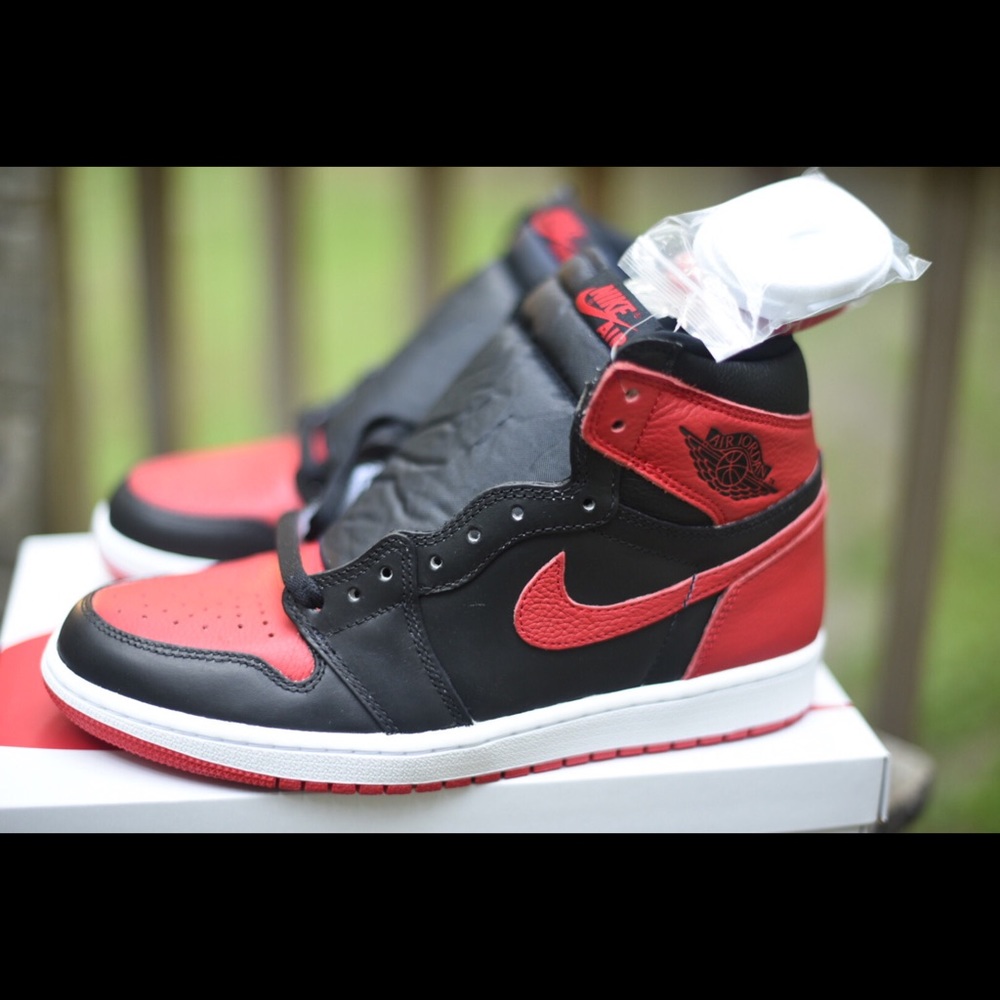 Nike Air Jordan 1 Retro High OG Bred Heritage Custom Banned